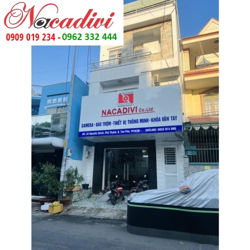Nhân viên kỹ thuật Điện Chuyên Điện Năng lượng Mặt Trời